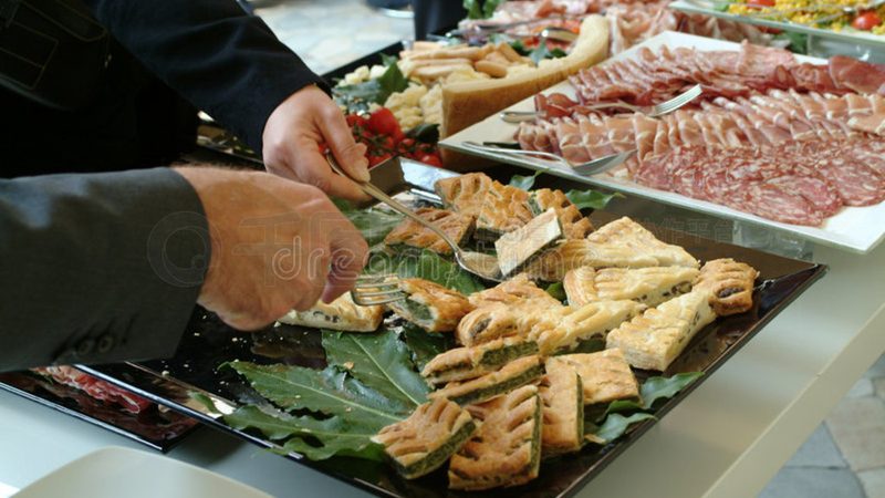 揭秘小零食批发价格：整箱购买的五大关键因素